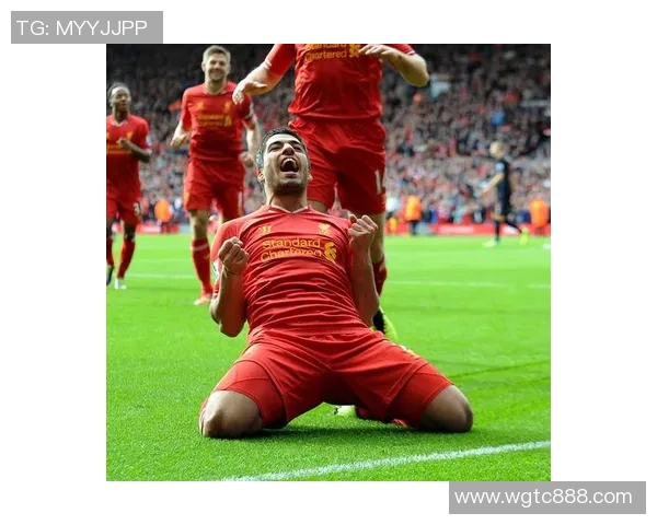 《苏亚雷斯传奇：足球场上的锋利利剑与激情时刻》