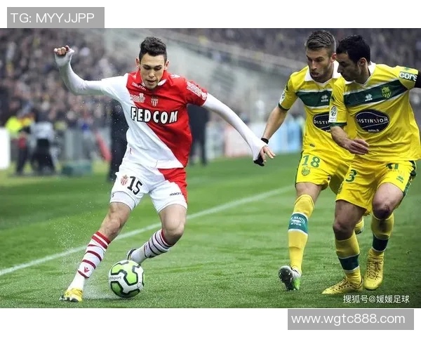 球星花样足球：突破极限的技巧与创意演绎足球之美