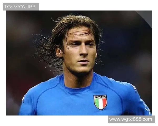 荷兰足球天才球员头发飘逸帅气实力出众成新晋足坛风云人物